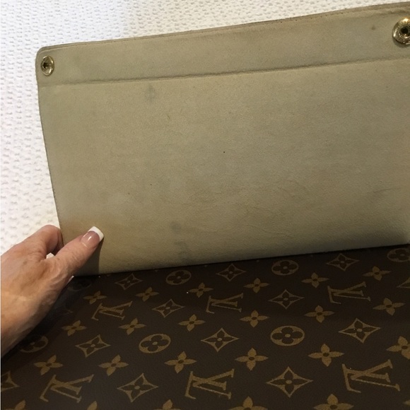 LOUIS VUITTON I PAD COVER IN MONOGRAM CANVAS. - Picture 13 of 14